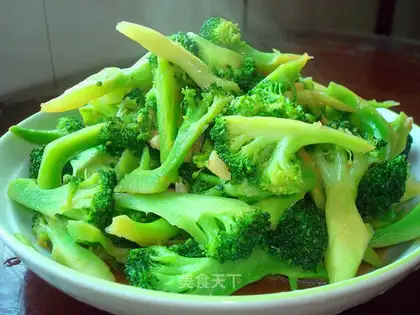 Fried broccoli