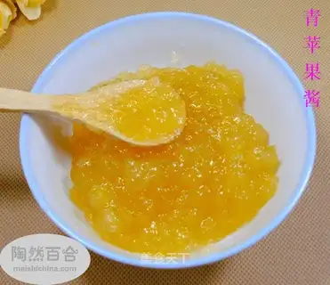 Blue apple sauce