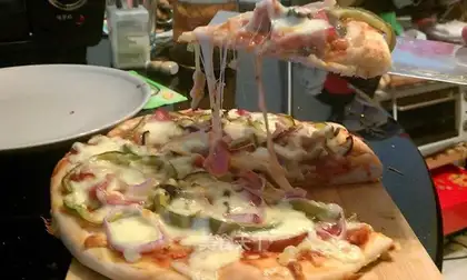 Ham pizza