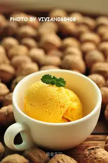 Mango ice cream