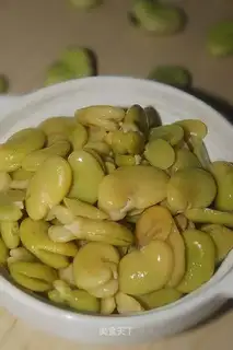 Boiled beans
