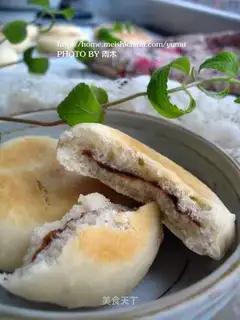 Red sugar pancakes