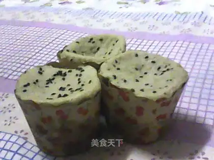 Sesame cake
