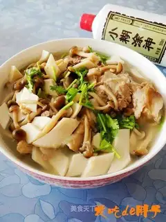 Bones fungus soup