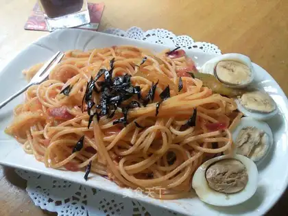Eggs, Seats