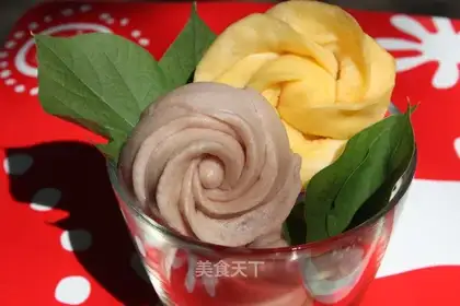 Colored rose rolls