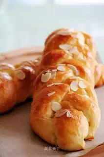 Lavender bread