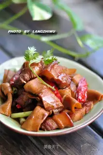 A thousand pieces of roast meat
