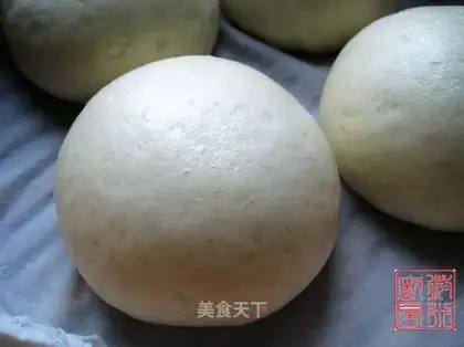 White buns