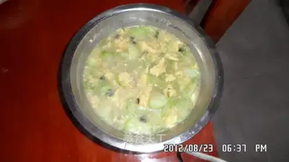 Smelt egg soup