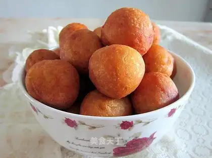 Red potato balls