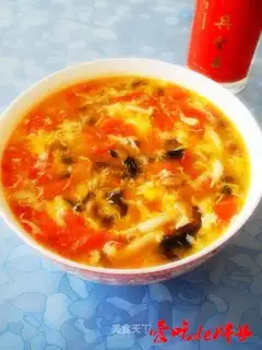 Tomato sea mushroom soup
