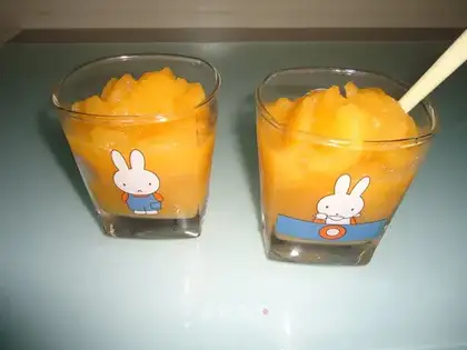 Mango smoothie