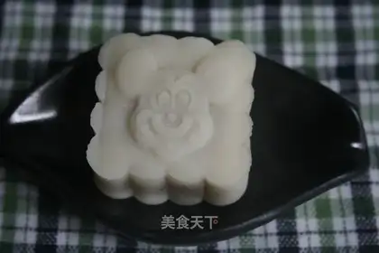 Ice mooncake