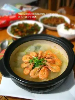 Seafood melon soup
