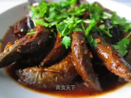 Soy sauce and mackerel