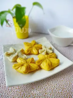Pumpkin dumplings