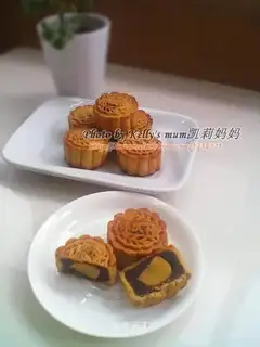 A wide-range egg soy saloon