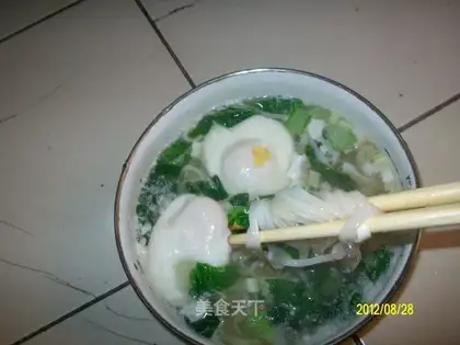 Double egg onion oil noodles