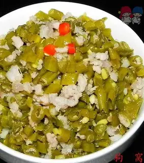 stir-fried minced pork with sour beans