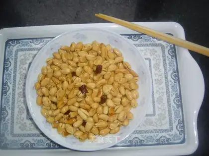 spicy peanuts