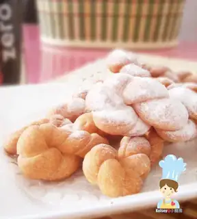 Crispy sesame flowers