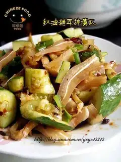 Mixed cucumber with pork ears in red oil