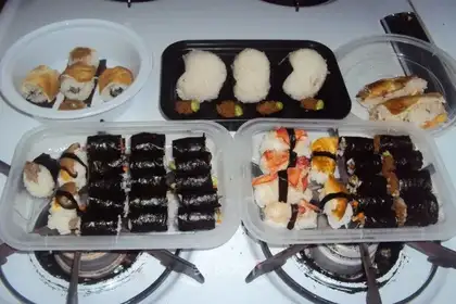 Simple fancy sushi rice balls