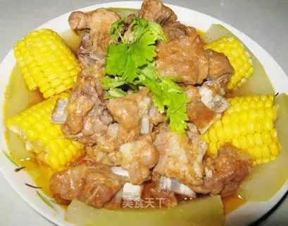 Steamed pork ribs with winter melon and corn