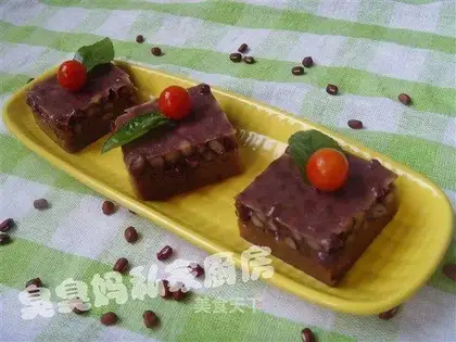 Almond and red bean cake 
