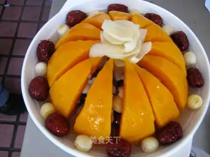 Lotus seed and lily button golden melon