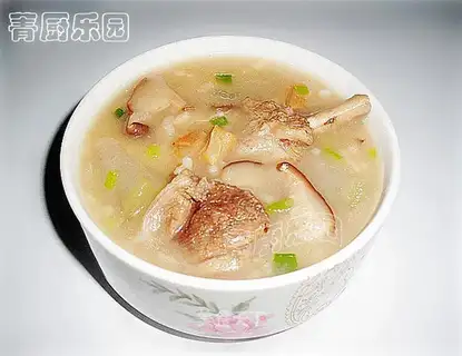 Stewed duck porridge with lotus and wax gourd