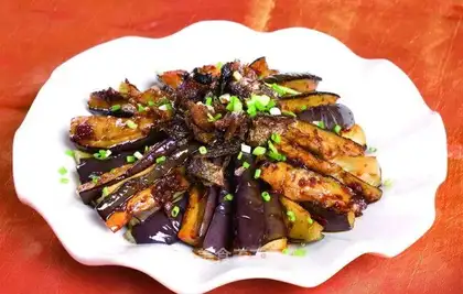 Steamed eggplant with black fish with black bean