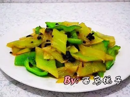 Black bean pepper lettuce