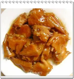 Steamed chicken wings with soy sauce
