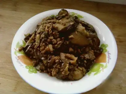 Eggplant with minced meat