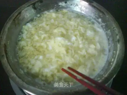 Super simple boiled noodles with eggs