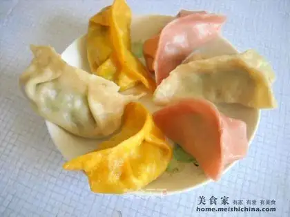 Colorful beef stuffed steamed dumplings
