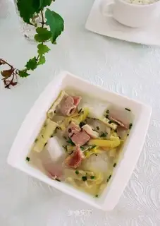 Salted melon soup