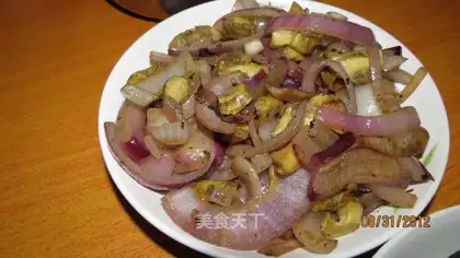 Onions from conch meat