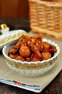 Chicken claws and quail eggs