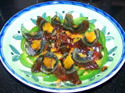 Green peppers and eggs