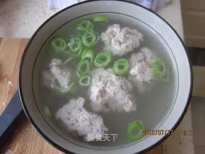 Fishball soup