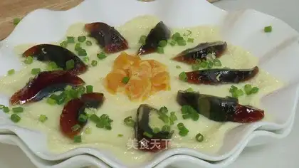 Steamed three-coloured eggs
