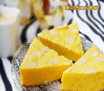 Pumpkin almond cake