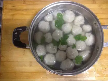 Fresh fishball soup
