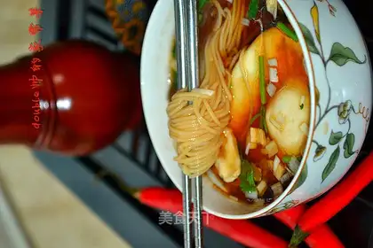 Long birthday noodles