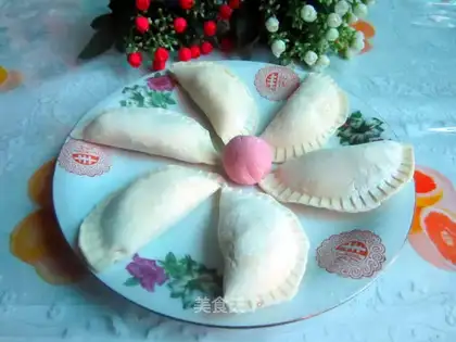 Model melon dumplings
