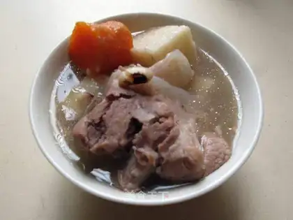 Carrot skeletal soup