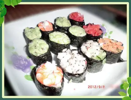 Fruit sushi